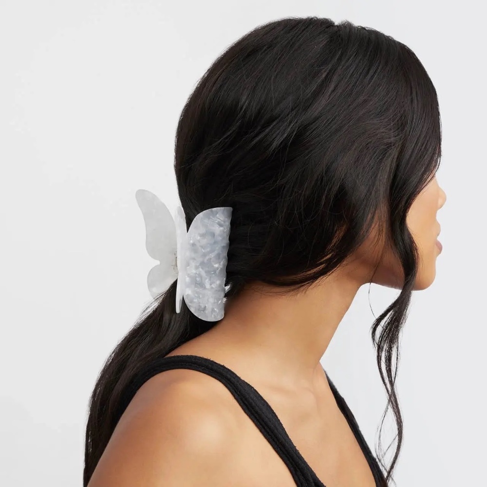 Kitsch White Butterfly Claw Clip